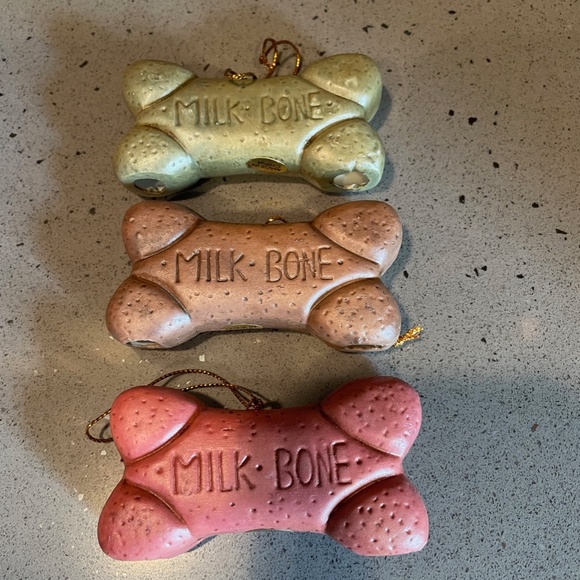 5 dog bone/biscuit ornaments - Picture 3 of 7
